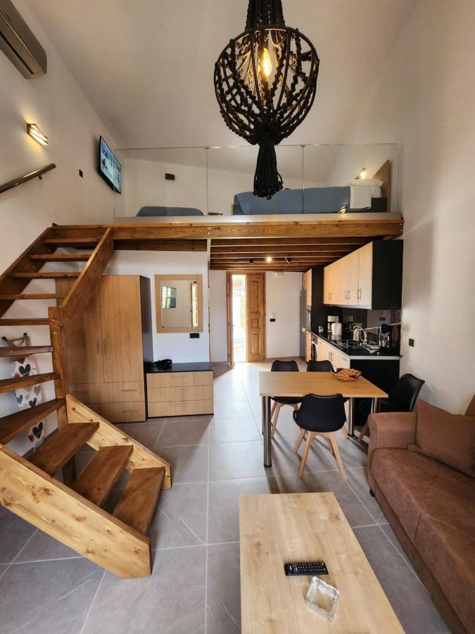 Kastello Apartment Megisti Ngoại thất bức ảnh