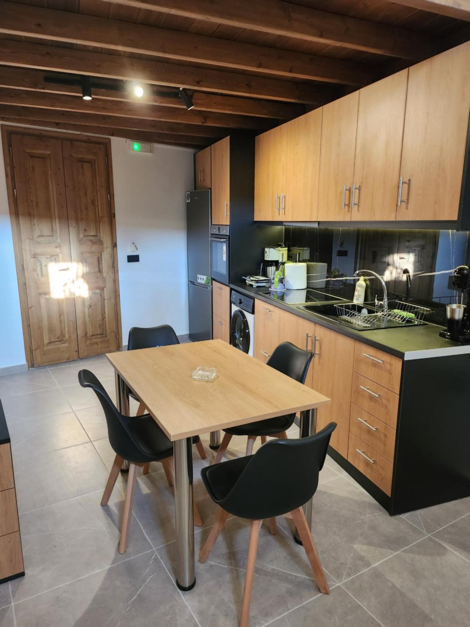 Kastello Apartment Megisti Ngoại thất bức ảnh